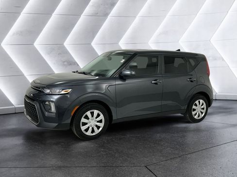 Used 2022 Kia Soul LX w/ Paint Protection Package FWD image 3