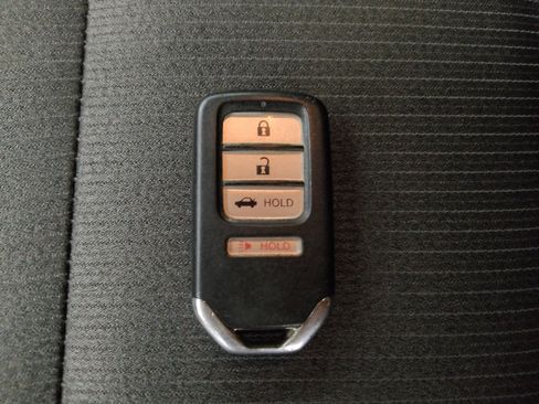 Used 2020 Honda Accord Sport image 32