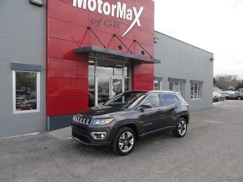 Used 2018 Jeep Compass Limited w/ Navigation Group image 1