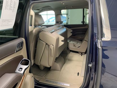 Used 2020 Chevrolet Suburban Premier w/ Max Trailering Package AWD/4WD image 26