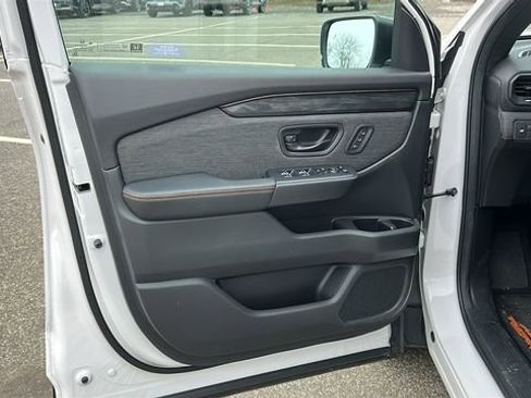 Used 2026 Honda Passport TrailSport image 8