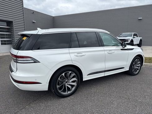 Used 2023 Lincoln Aviator Grand Touring w/ Equipment Group 301A AWD/4WD image 6