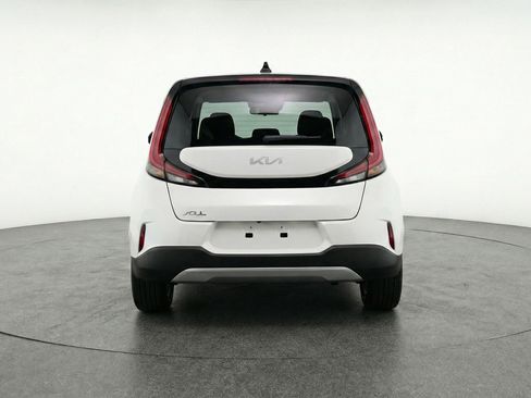 Used 2025 Kia Soul LX w/ LX Technology Package FWD image 7