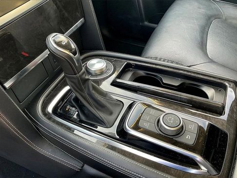 Used 2024 INFINITI QX80 Luxe image 28