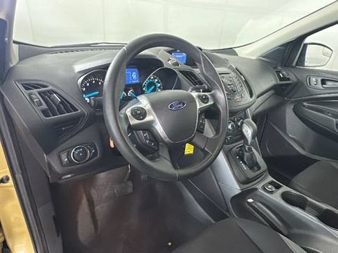 Used 2014 Ford Escape S FWD image 13
