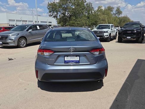 Used 2024 Toyota Corolla LE FWD image 7