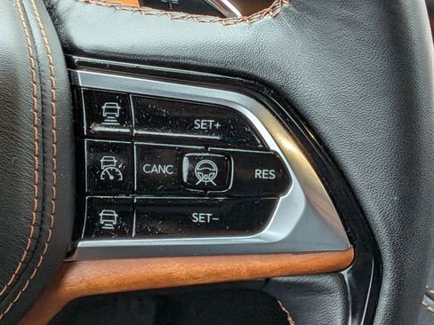 Used 2024 Jeep Grand Cherokee Summit image 20