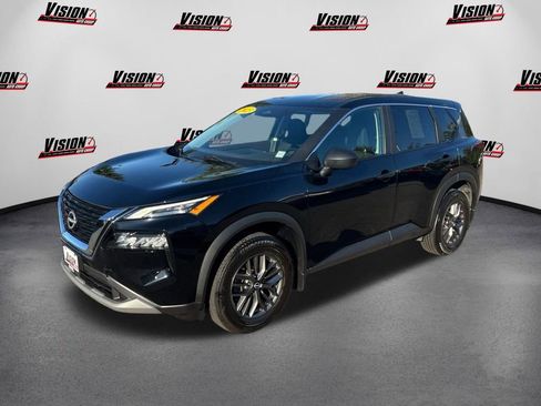 Used 2023 Nissan Rogue S image 1