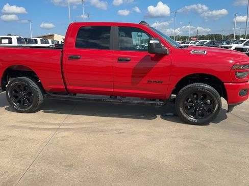 Used 2026 RAM 2500 Big Horn AWD/4WD image 2
