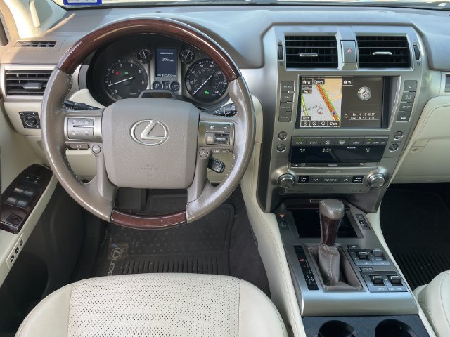 Used 2018 Lexus GX 460 Luxury AWD/4WD image 10