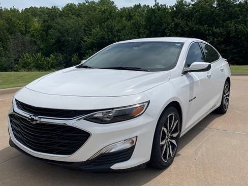 Used 2022 Chevrolet Malibu RS FWD image 1