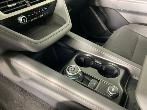 New 2026 Ford Explorer Active AWD/4WD image 20