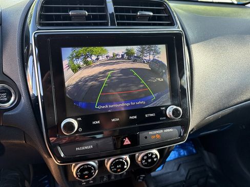 Used 2020 Mitsubishi Outlander Sport SE AWD/4WD image 34
