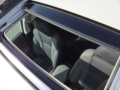 Used 2020 Subaru Outback Onyx Edition XT w/ Popular Package #2 image 4