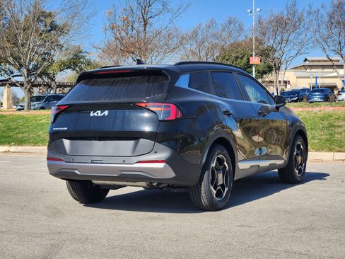 New 2026 Kia Sportage EX FWD image 4