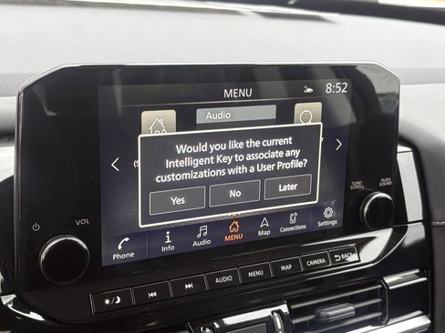 New 2025 Nissan Pathfinder SL image 13