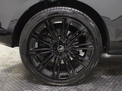 Used 2024 Land Rover Range Rover Autobiography image 15