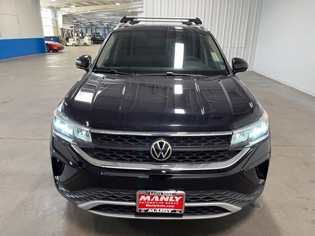 Used 2022 Volkswagen Taos SE FWD image 8