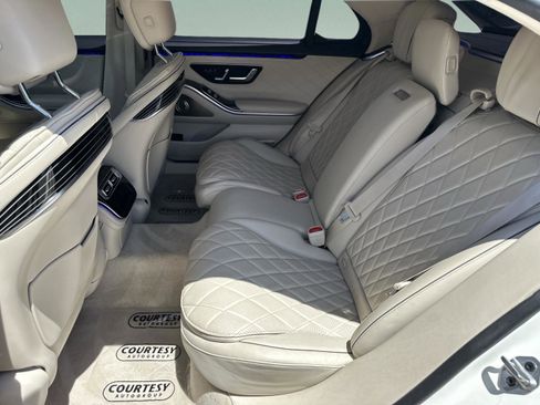 Used 2022 Mercedes-Benz S 580 4MATIC Sedan image 17