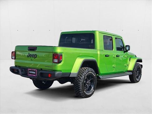 New 2025 Jeep Gladiator Sport image 4