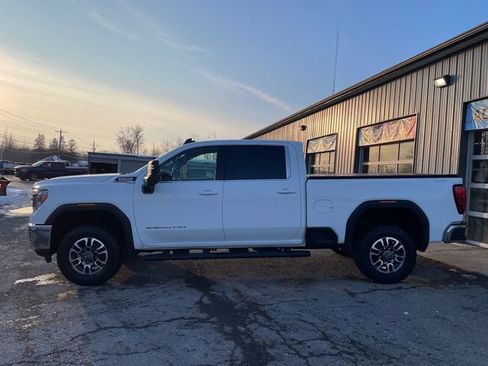 Used 2022 GMC Sierra 2500 SLE image 4