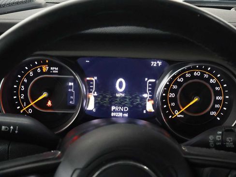 Used 2018 Jeep Wrangler Unlimited Sport S AWD/4WD image 20
