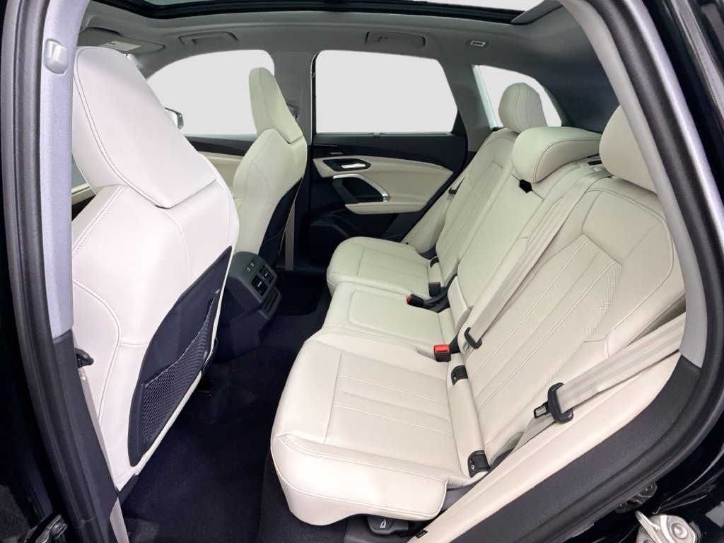 Used 2025 Audi Q5 Premium Plus AWD/4WD image 22