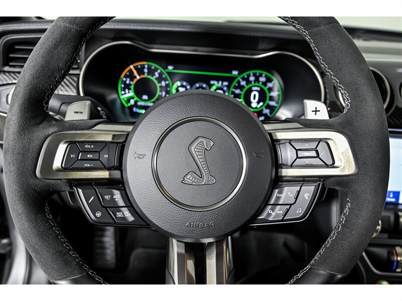 Used 2022 Ford Mustang Shelby GT500 w/ Carbon Fiber Track Pack RWD image 22