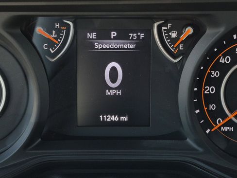 Used 2024 Jeep Wrangler Sport S image 13