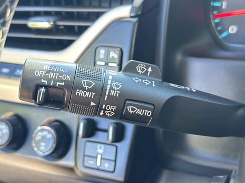 Used 2020 GMC Yukon Denali w/ Denali Premium Package AWD/4WD image 20