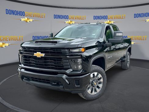 New 2026 Chevrolet Silverado 2500 Custom w/ Custom Value Package AWD/4WD image 4