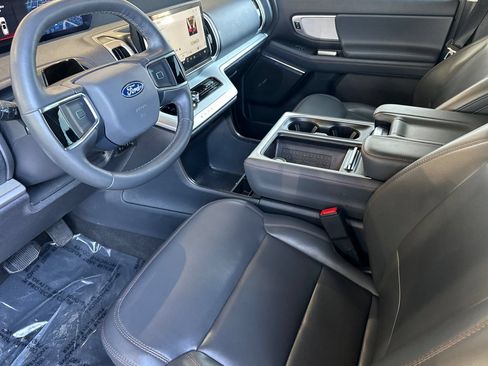 Certified 2025 Ford Expedition Max Active AWD/4WD image 9