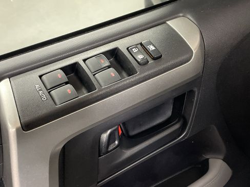 Used 2012 Toyota 4Runner SR5 image 15