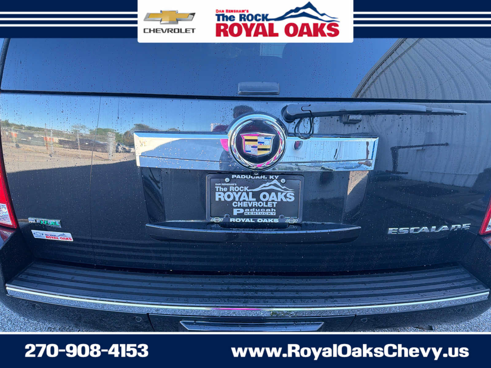Used 2012 Cadillac Escalade Luxury AWD/4WD image 6