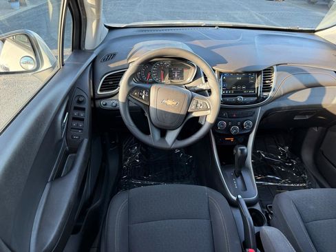 Used 2019 Chevrolet Trax LS w/ Tint and Cruise Package image 15