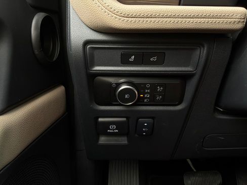 Used 2024 Ford Expedition Max Limited AWD/4WD image 25
