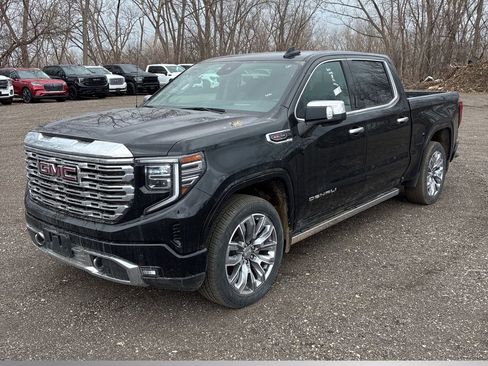 Used 2024 GMC Sierra 1500 Denali image 1