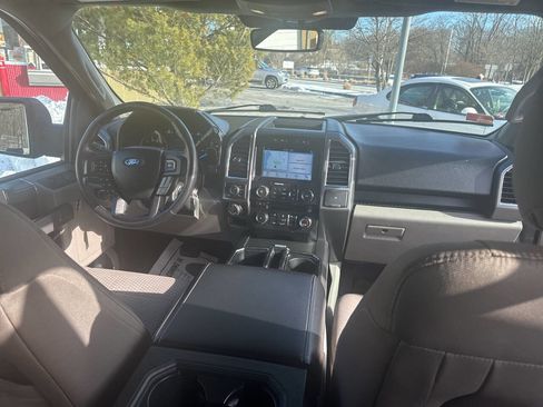 Used 2016 Ford F150 XLT w/ Equipment Group 301A Mid image 10