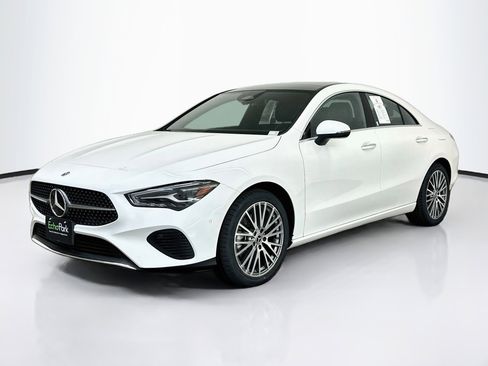 Used 2025 Mercedes-Benz CLA 250 4MATIC image 3