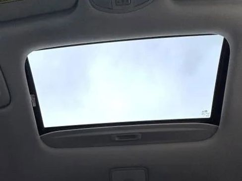 Used 2018 Hyundai Kona SEL w/ SEL Tech Package 02 image 27