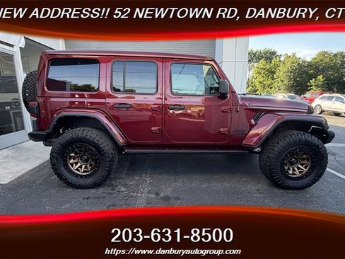 Used 2021 Jeep Wrangler Unlimited Sahara AWD/4WD image 6