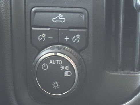 Used 2024 Chevrolet Silverado 2500 Custom w/ Custom Convenience Package AWD/4WD image 32