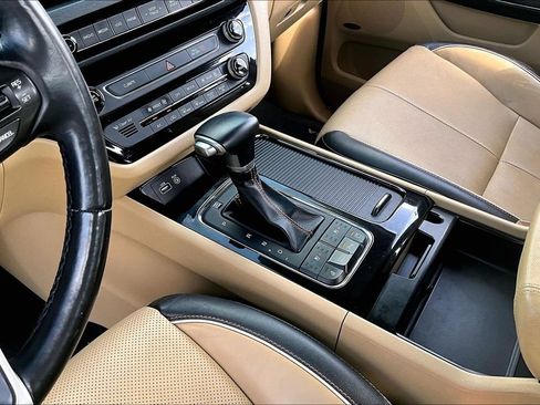 Used 2018 Kia Sedona SX Limited w/ SX Limited Prestige Package FWD image 14