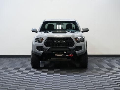 Used 2017 Toyota Tacoma TRD Pro image 4