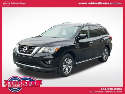 Used 2020 Nissan Pathfinder SV