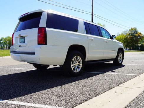 Used 2019 Chevrolet Suburban LT AWD/4WD image 10
