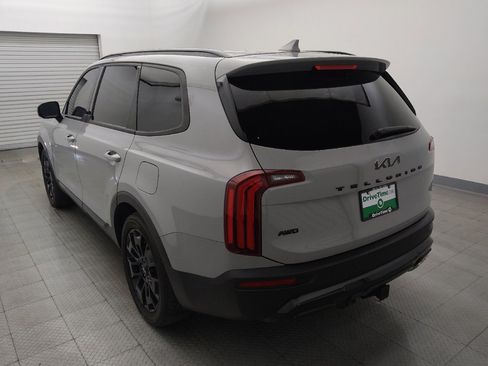 Used 2022 Kia Telluride SX w/ SX Prestige Package image 5