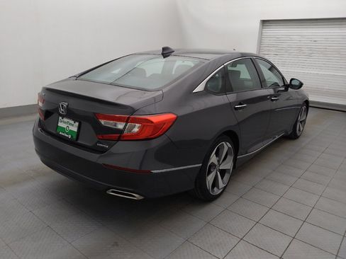 Used 2018 Honda Accord Touring image 9
