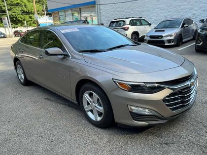 Used 2025 Chevrolet Malibu LS