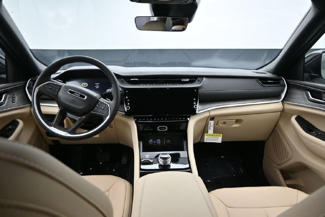 New 2026 Jeep Grand Cherokee Limited AWD/4WD image 9